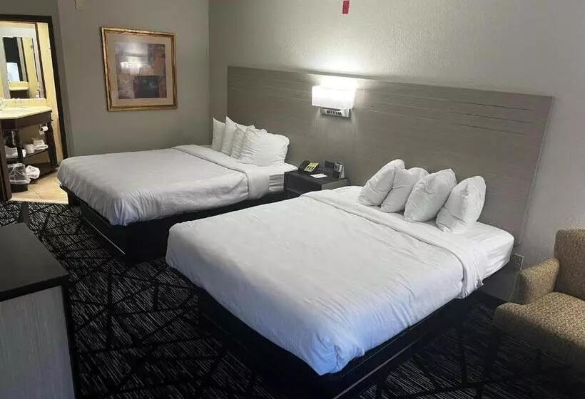 Отель Baymont By Wyndham Monroe Ohio