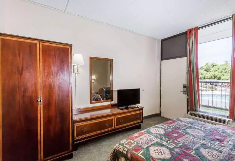 ホテル Days Inn By Wyndham Statesboro