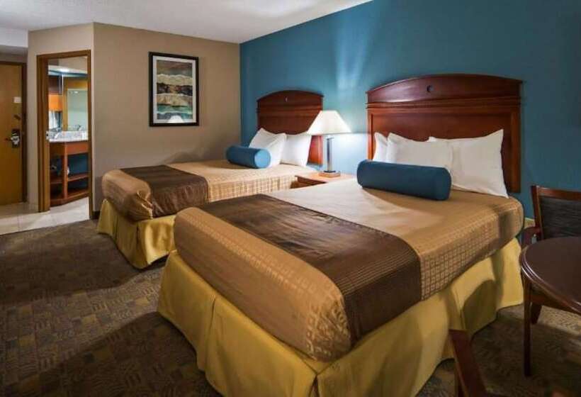هتل Days Inn By Wyndham Englewood Dayton Airport