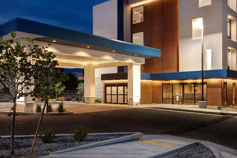 Отель Fairfield Inn & Suites By Marriott Santa Fe