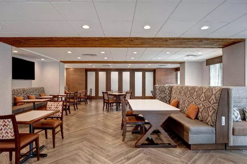 Отель Fairfield Inn & Suites By Marriott Santa Fe