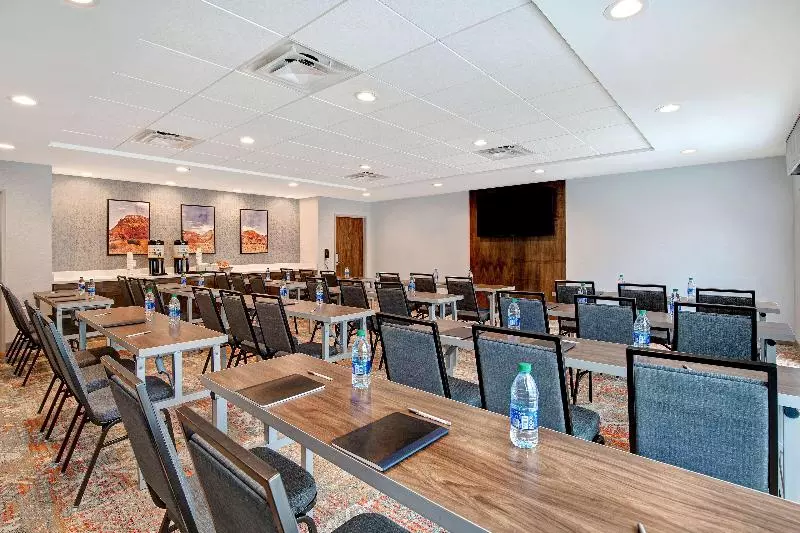 Отель Fairfield Inn & Suites By Marriott Santa Fe