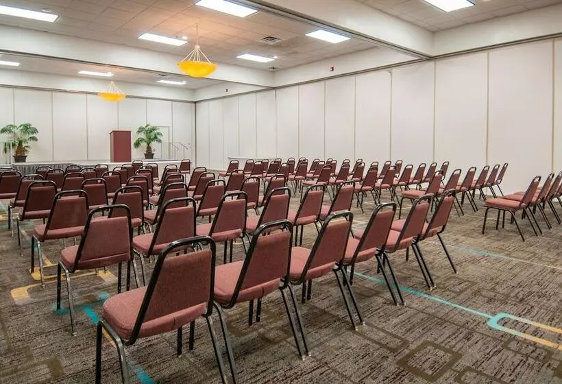 호텔 Four Points By Sheraton Alexandria