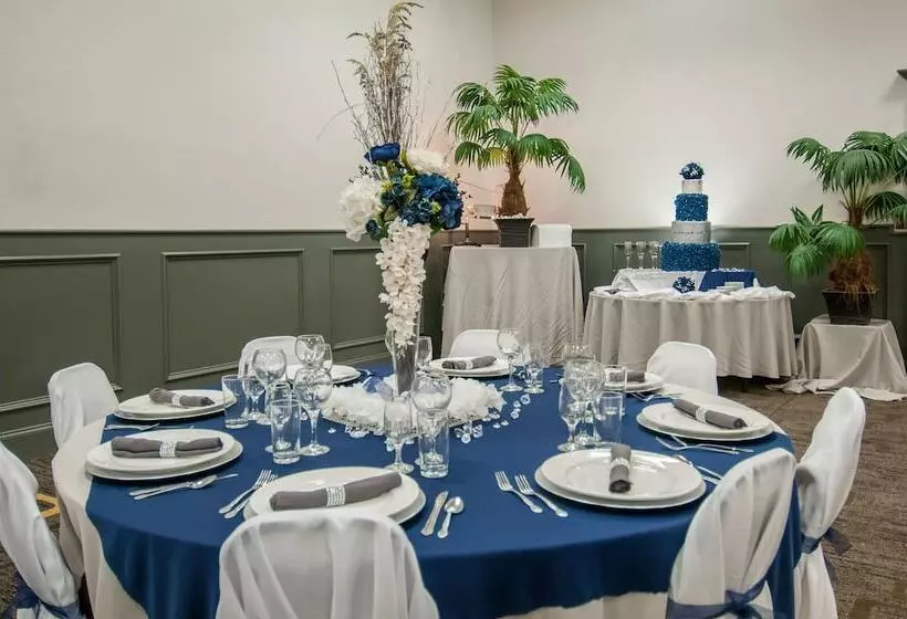 호텔 Four Points By Sheraton Alexandria