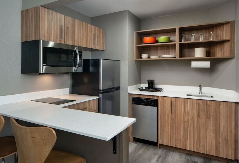 Szálloda Four Points By Sheraton Alexandria