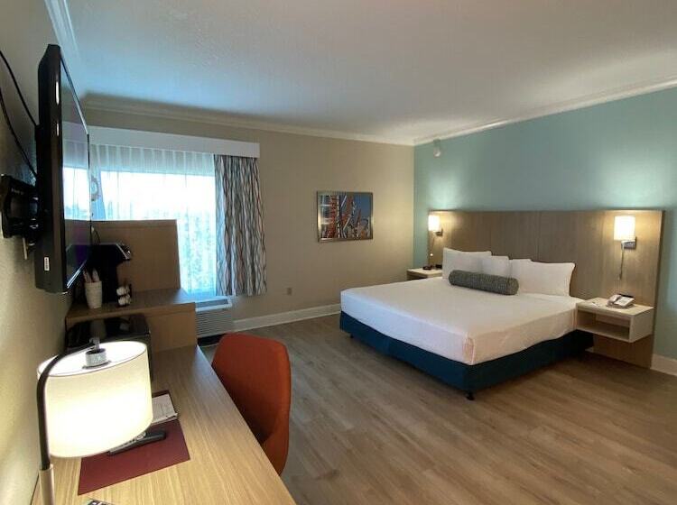 هتل Galleria Palms Orlando Free Theme Park Shuttles