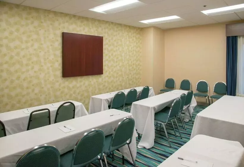 هتل Hampton Inn & Suites Jackson Coliseum