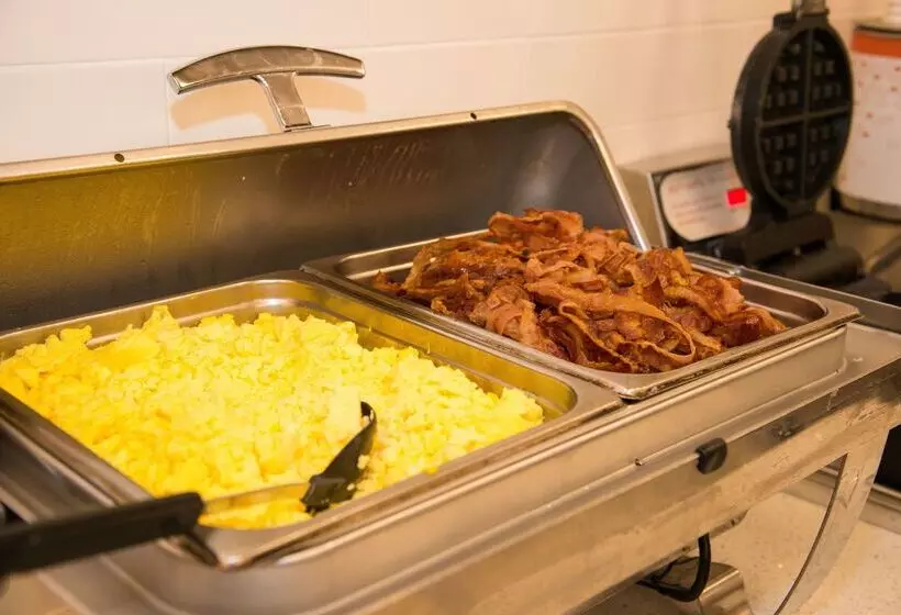 هتل Hampton Inn & Suites Jackson Coliseum