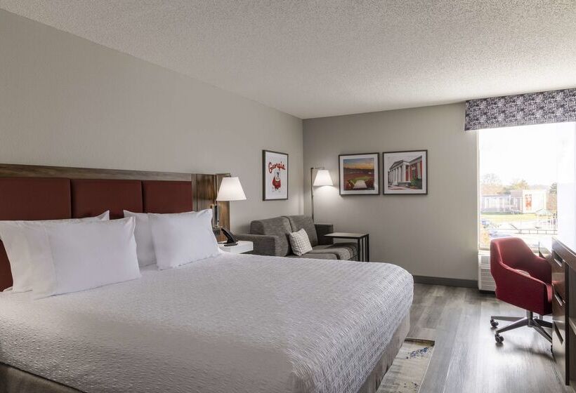 Отель Hampton Inn Athens