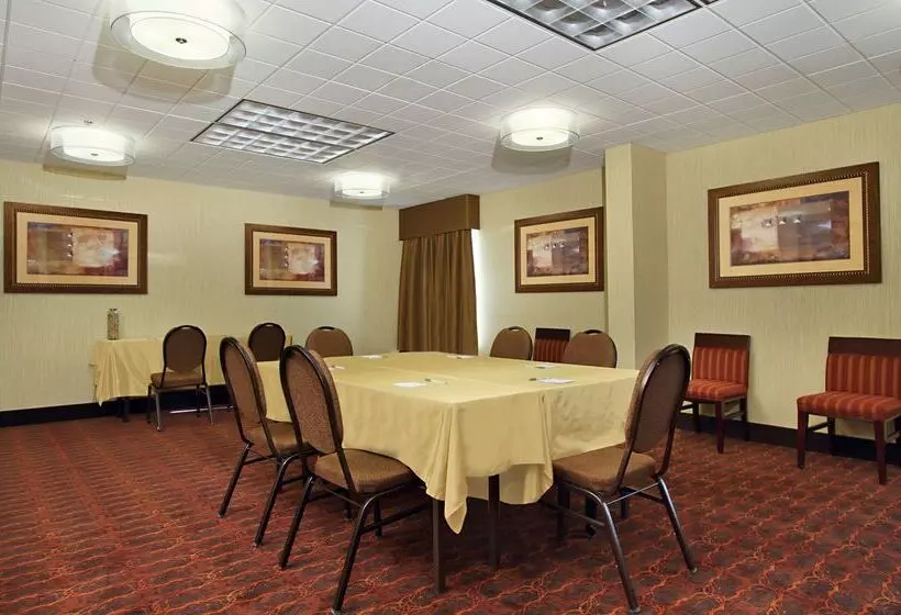 ホテル Hampton Inn Columbusairport