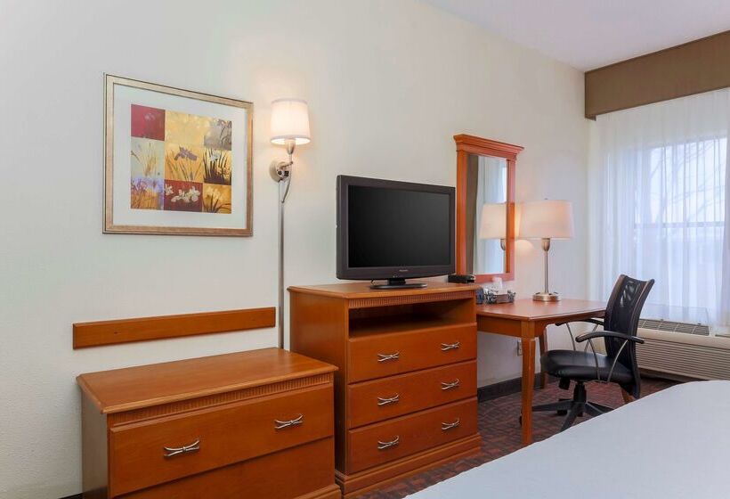 בית מלון כפרי Hampton Inn By Hilton Dayton Fairborn Wright Patterson Afb