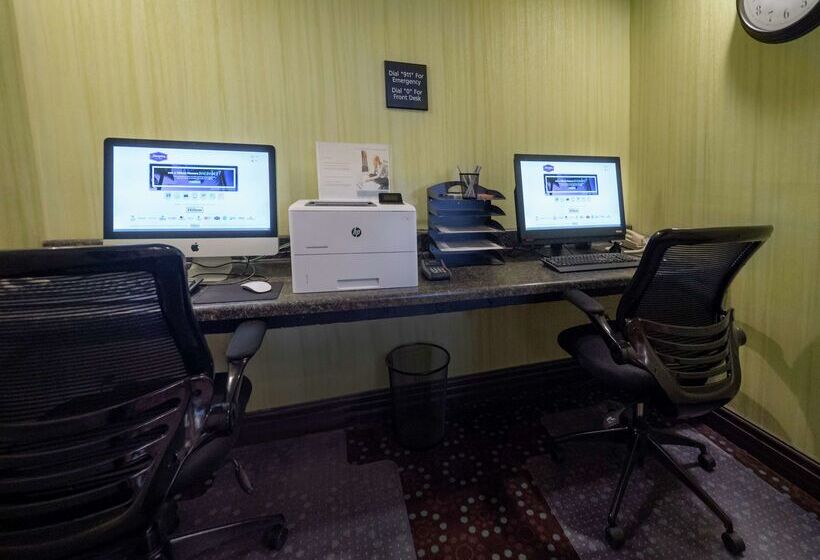 酒店 Hampton Inn Hazleton