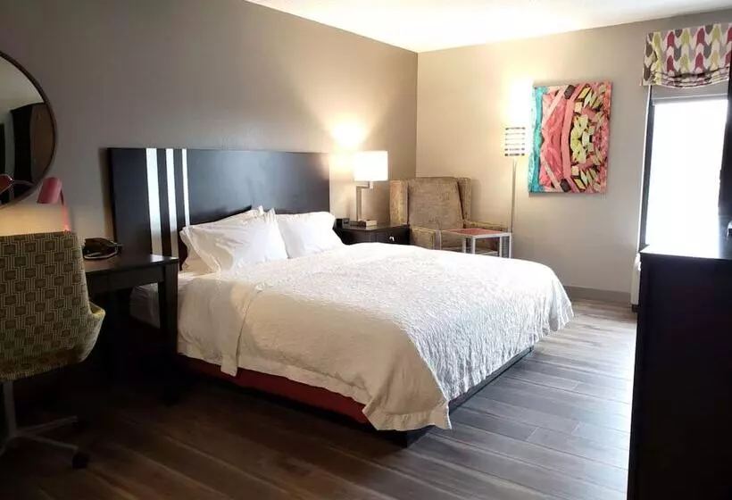 هتل Hampton Inn Johnstown