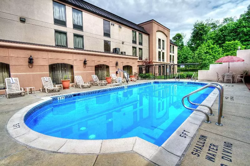 هتل Hampton Inn Johnstown