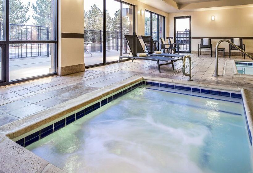 هتل Hampton Inn Loveland