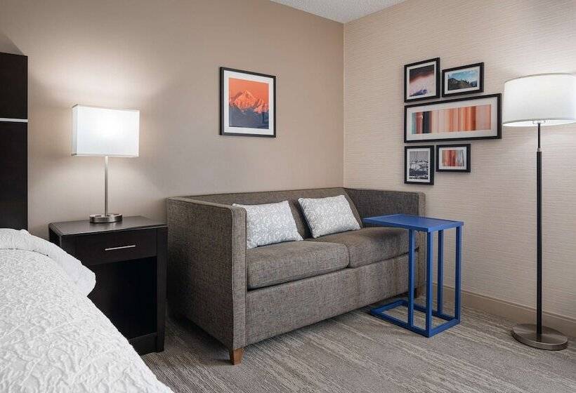 هتل Hampton Inn Loveland