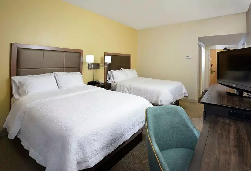 Отель Hampton Inn Martinsville