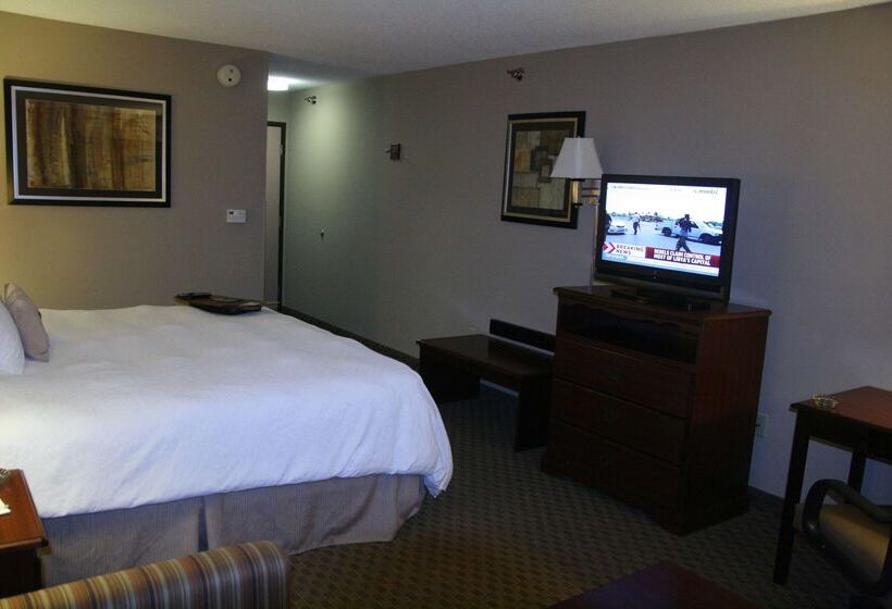 Отель Hampton Inn Olathe