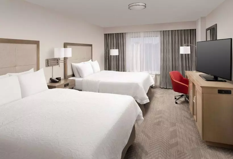 هتل Hampton Inn & Suites Anaheim Garden Grove