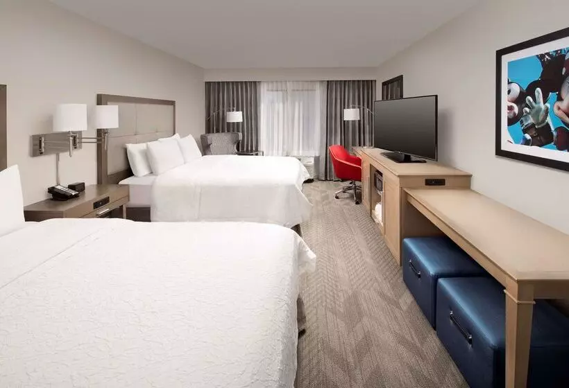 هتل Hampton Inn & Suites Anaheim Garden Grove