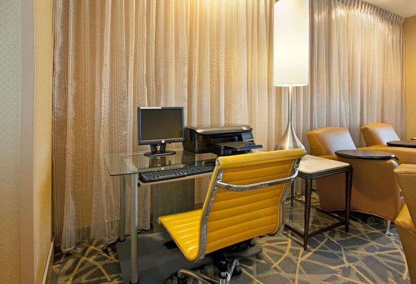 בית מלון כפרי Hampton Inn & Suites Cleveland/independence