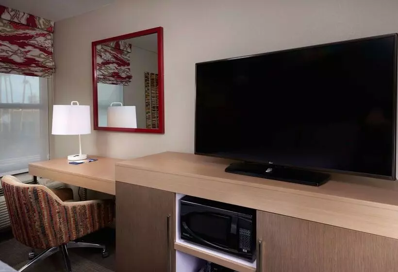 هتل Hampton Inn & Suites Phoenix/scottsdale On Shea Boulevard