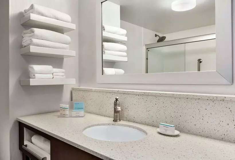 Отель Hampton Inn Waycross