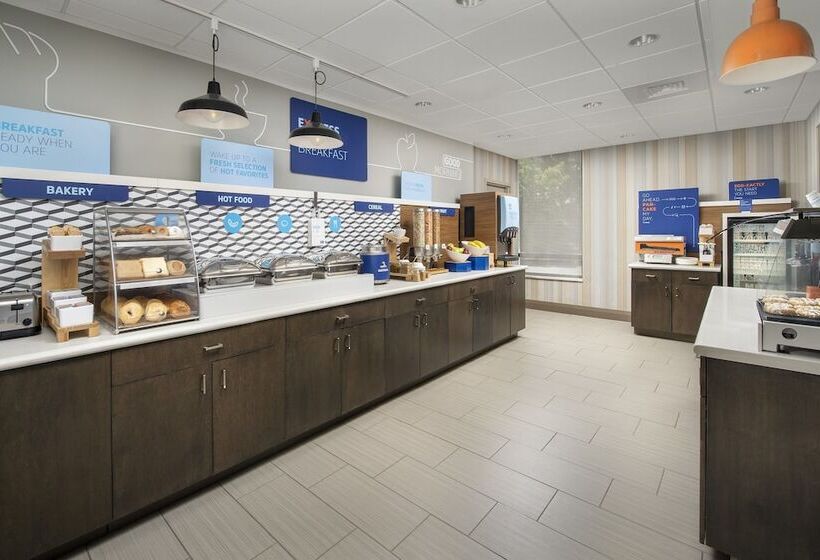 هتل Holiday Inn Express Boston North Woburn, An Ihg