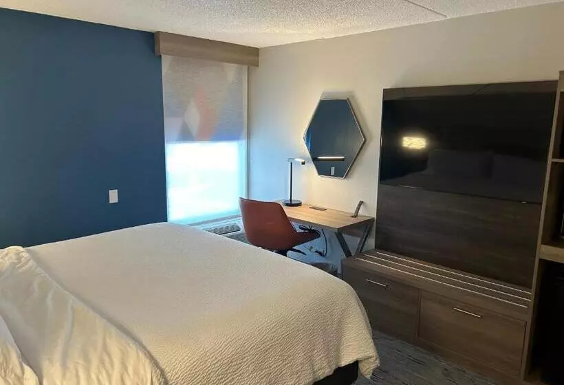 Отель Holiday Inn Express Crestwood, An Ihg