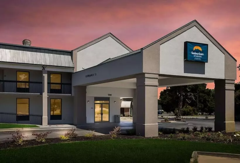 בית מלון כפרי Suburban Studios Hinesville Fort Stewart Area