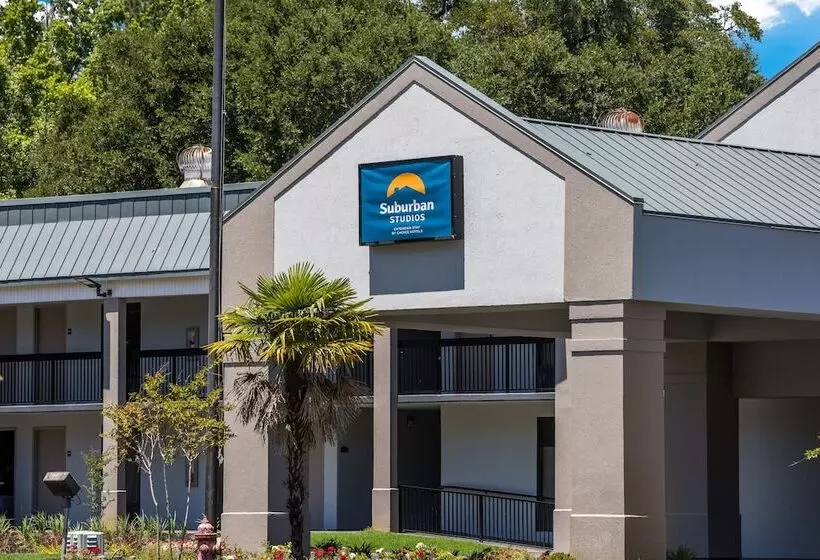 בית מלון כפרי Suburban Studios Hinesville Fort Stewart Area