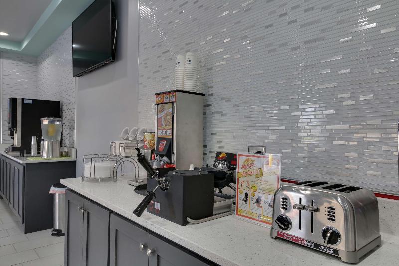 Otel Travelodge By Wyndham Calhoun South I75