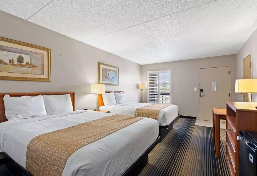 호텔 Travelodge By Wyndham Pueblo