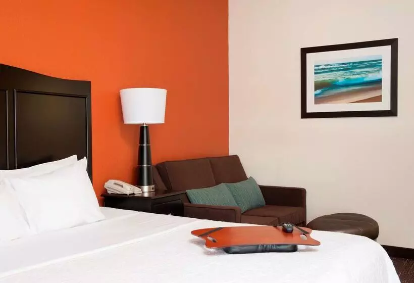 Отель Spark By Hilton Stevensville