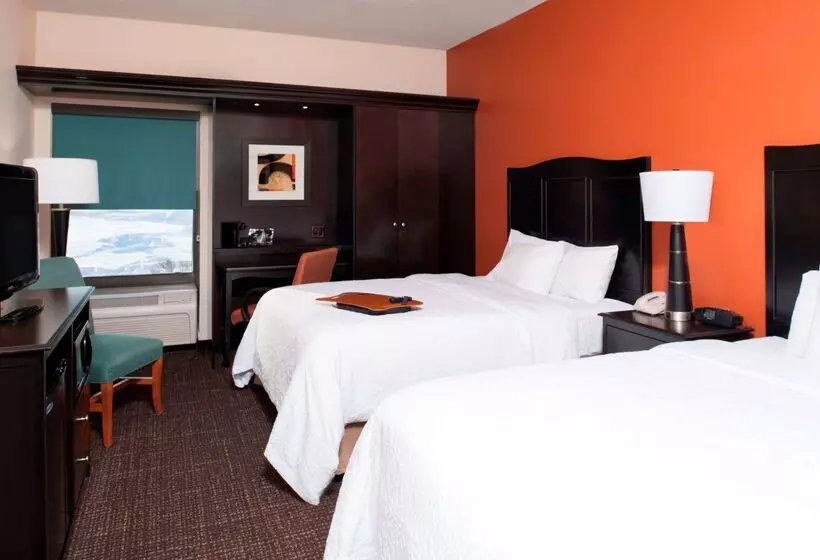 Отель Spark By Hilton Stevensville