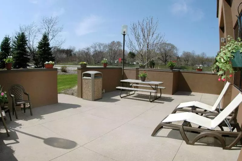 Отель Spark By Hilton Stevensville