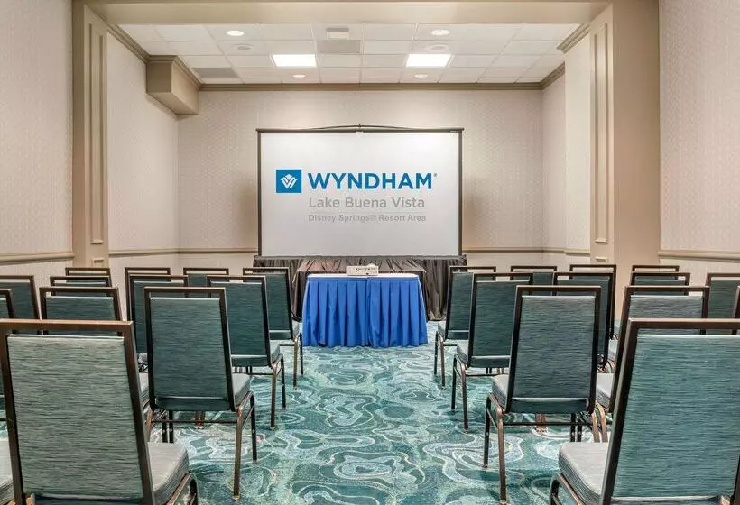 Wyndham Lake Buena Vista Resort Disney Springs® Resort Area