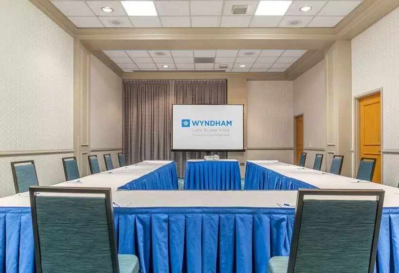 Wyndham Lake Buena Vista Resort Disney Springs® Resort Area