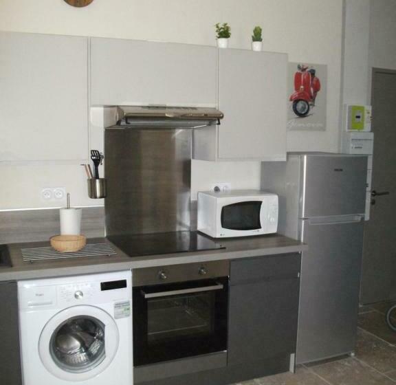 St Remy De Provence Proche Centre Ville Parking Privé