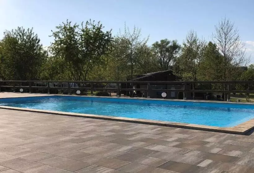 Hotelli Kamp Slapic Glamping