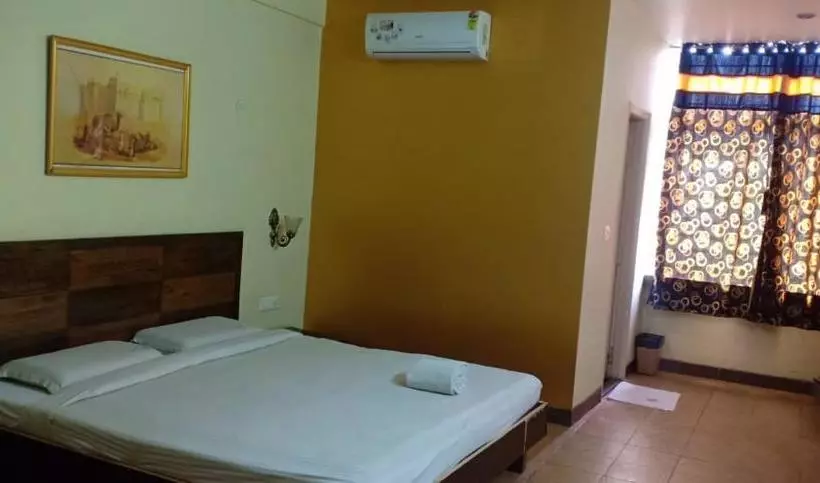 هتل Pavana Residency