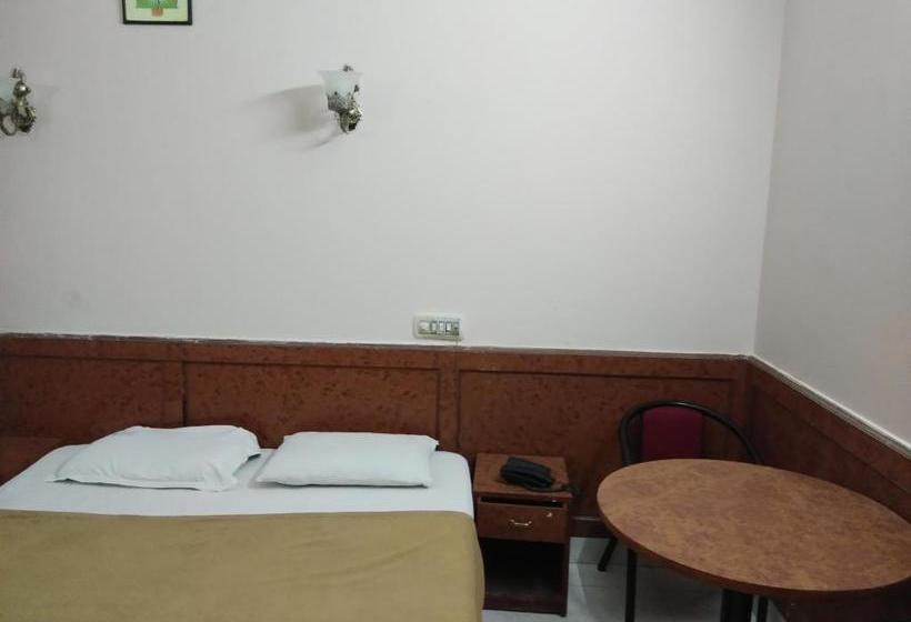 בית מלון כפרי Pavana Residency