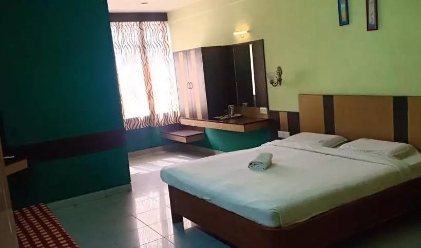 هتل Pavana Residency