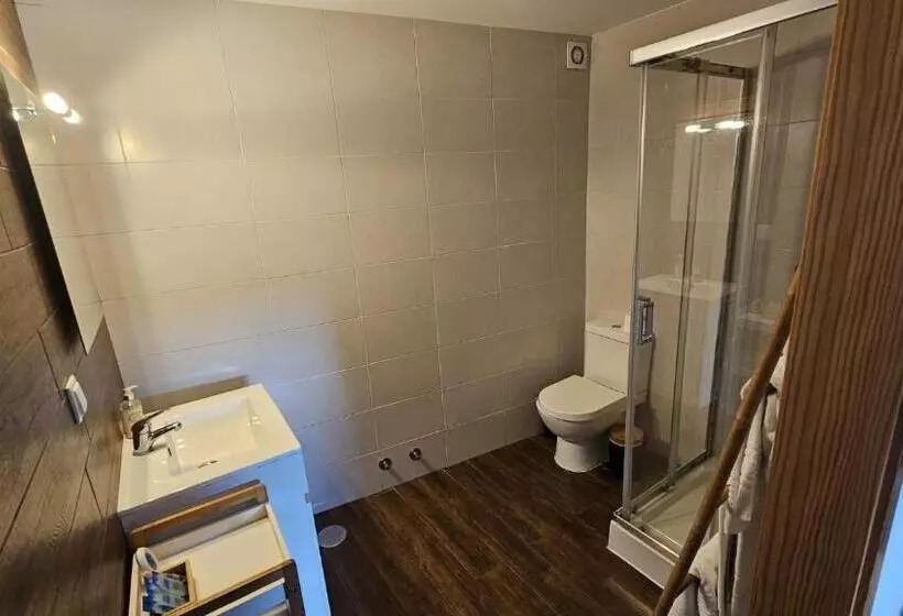 پانسیون Atlantic Spot Guest House