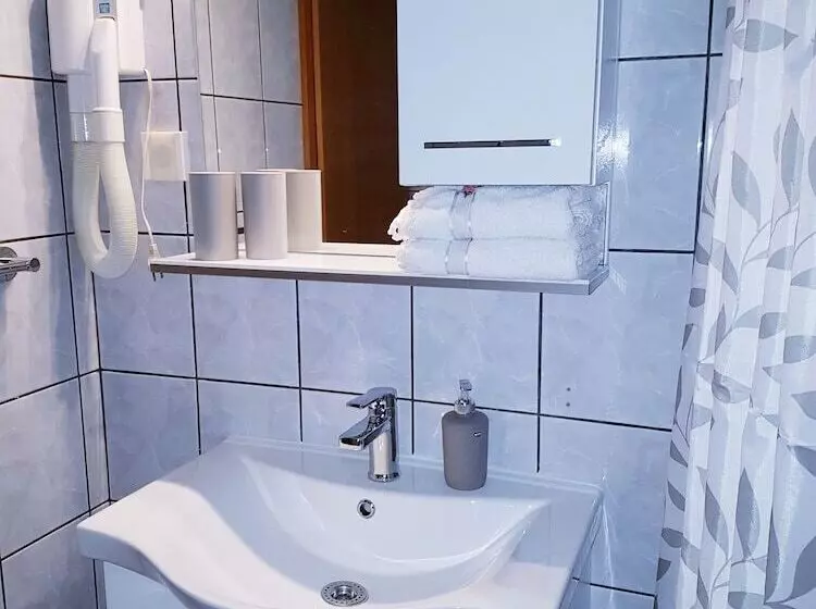 پانسیون Guest House Antonia