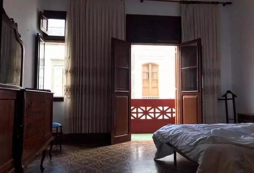 Retkeilymaja Stardust House Vegueta