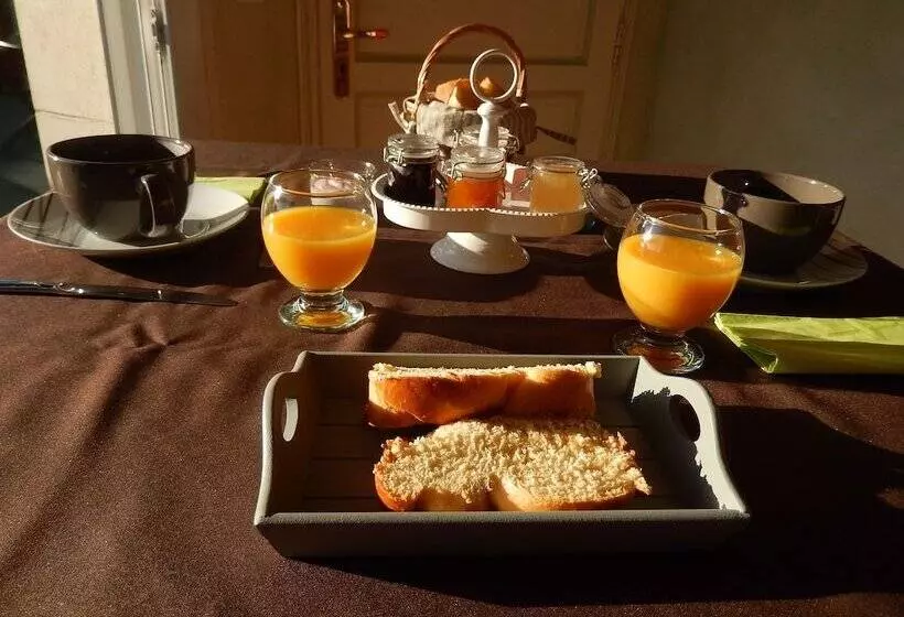 Aamiaismajoitus (B&B) Les Chambres De Manou