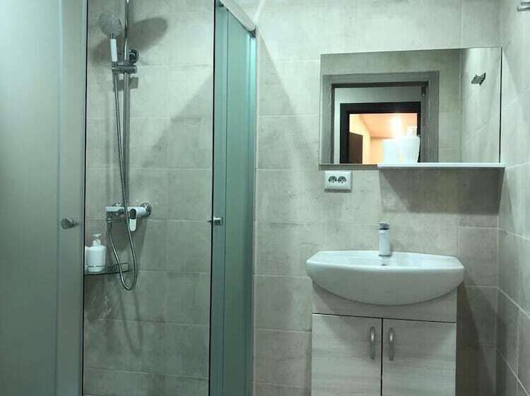 בית מלון כפרי A Rooms