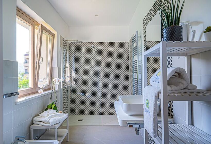 בית מלון כפרי Do Petro Relax & Pool