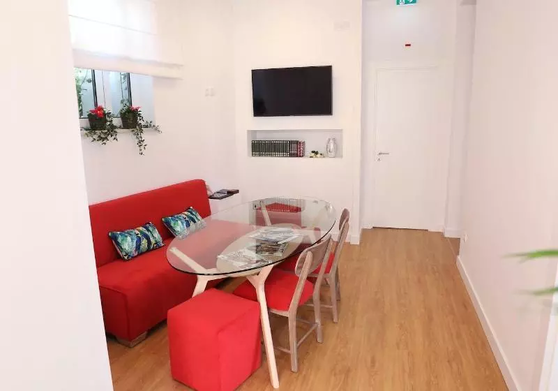 ペンション Glass Boutique  Rooms & Suites